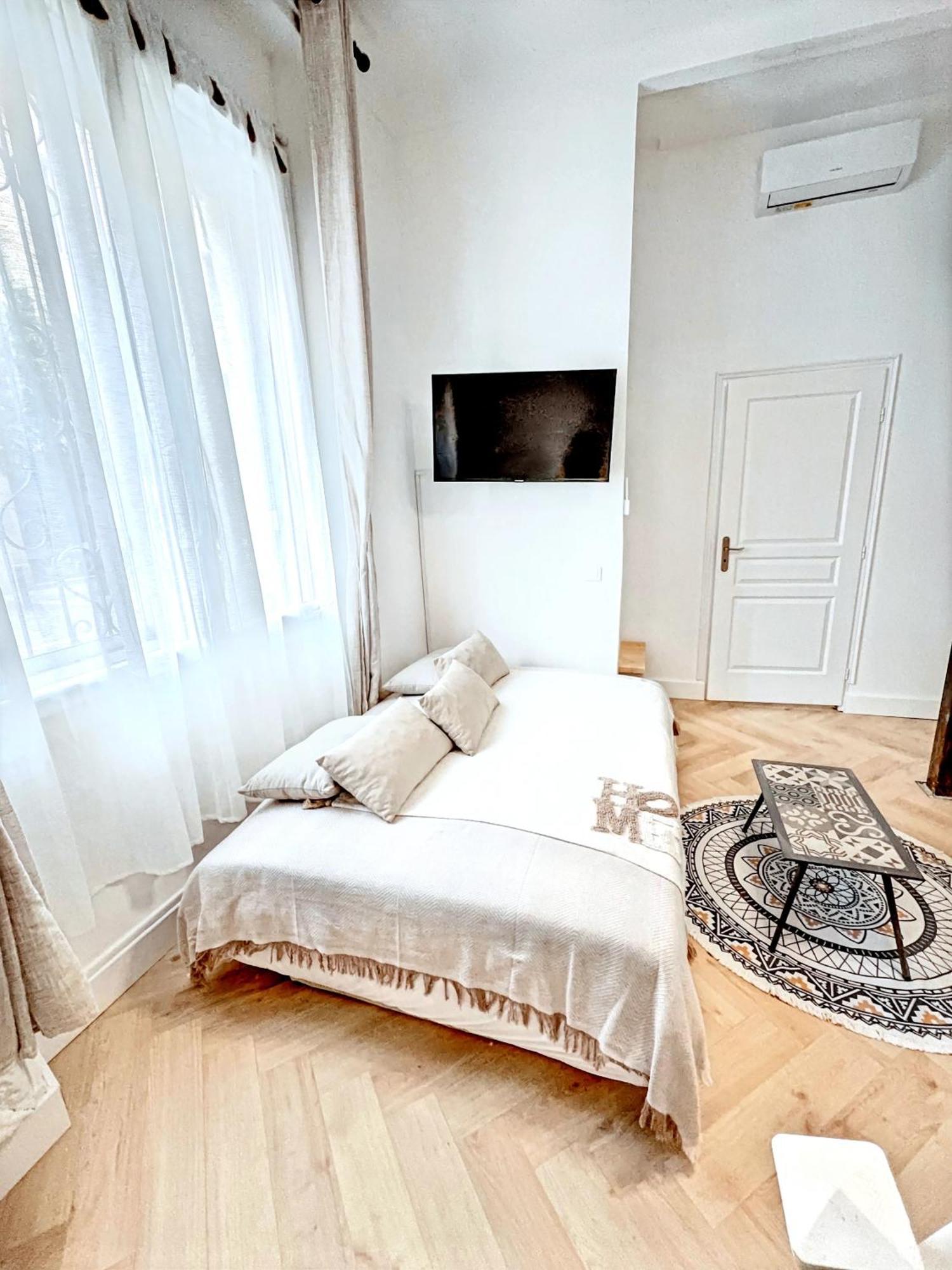 Mini Duplex 50M Du Vieux Port Apartman Cannes Kültér fotó